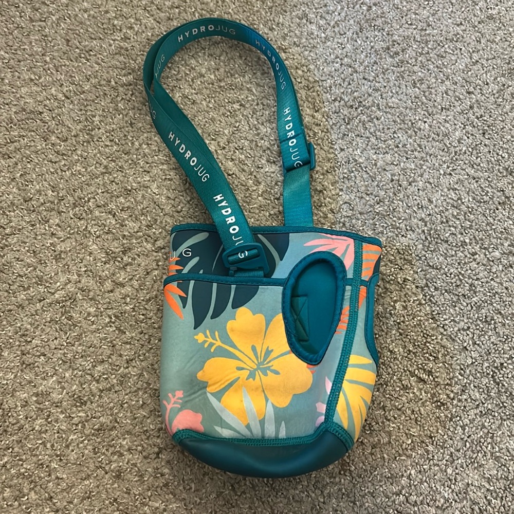 hydro jug sleeve